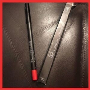 NIB Younique Moodstruck Precision lip liner Pencil